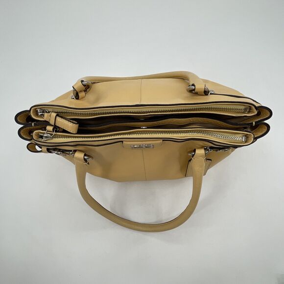 Coach Madison Kara Handbag Satchel Canary Yellow Leather M1220-22262 Dustbag - Picture 10 of 16